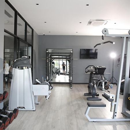 Отель Club45 Kham Yai Экстерьер фото