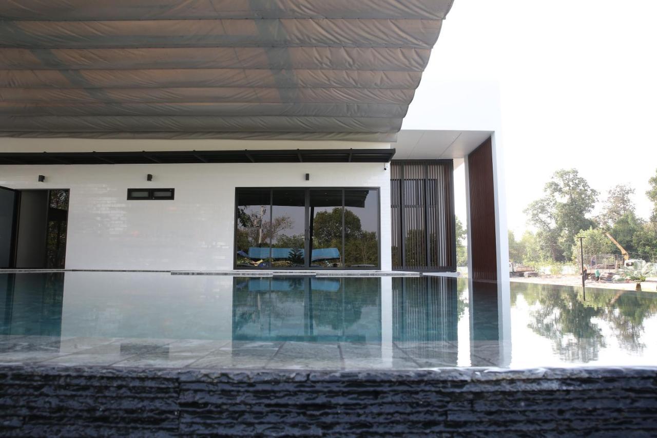 Отель Club45 Kham Yai Экстерьер фото