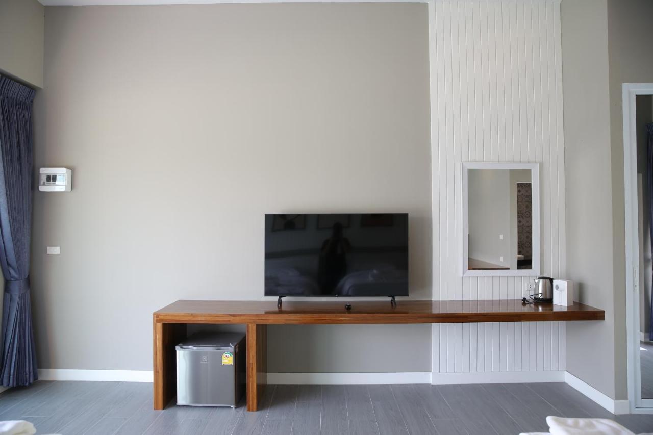Отель Club45 Kham Yai Экстерьер фото